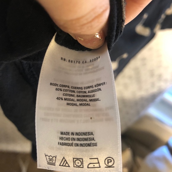 ⭐️Host Pick!⭐️Anthropologie Swan Tee - Picture 7 of 8